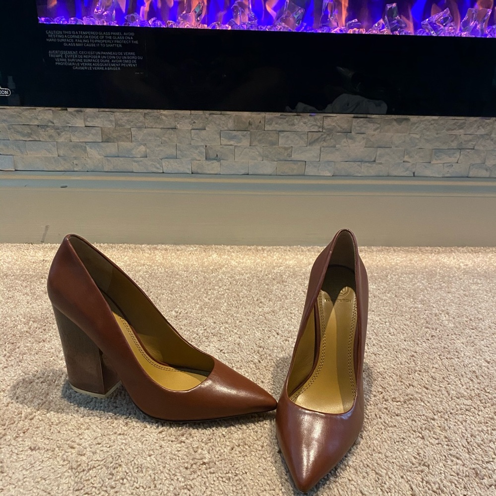 Tory Burch pumps